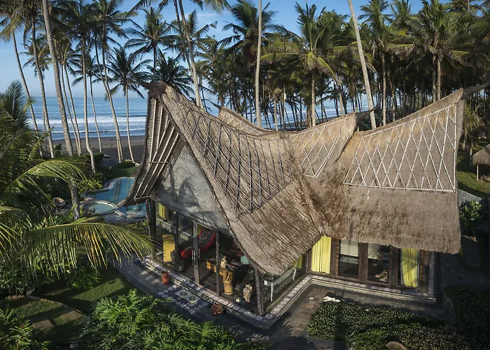 Hotel Absolute Beachfront Romantic Laut *
