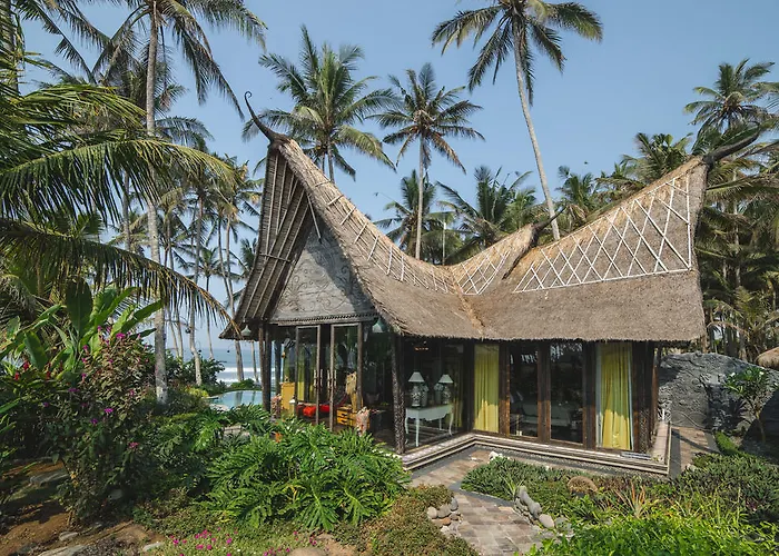 Absolute Beachfront Romantic Laut * Krambitan